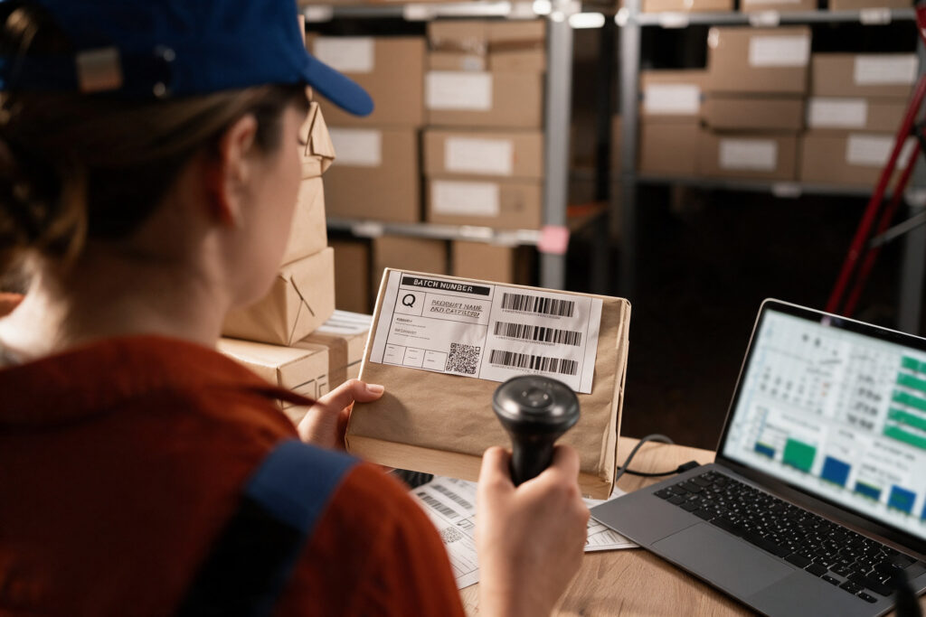 Inventario físico de activos fijos para conciliación contable y control interno empresarial.